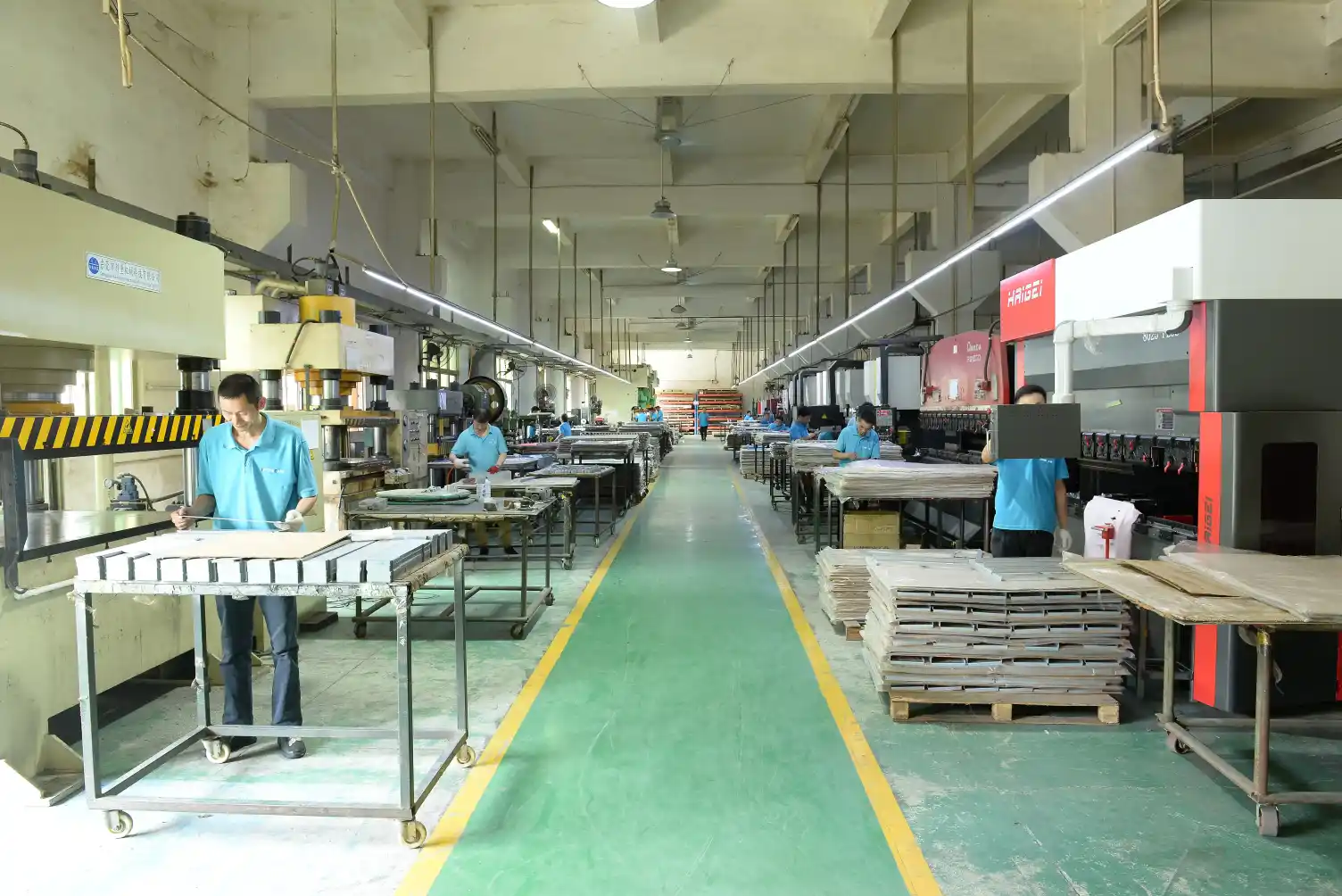 Wallmount Server Chassis OEM and ODM Manufacturer